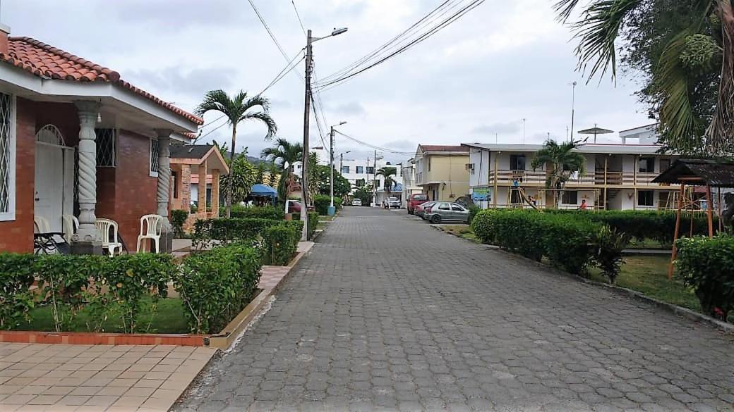 Puerto Esperanza - Cabaplan Apartment Tonsupa Exterior photo